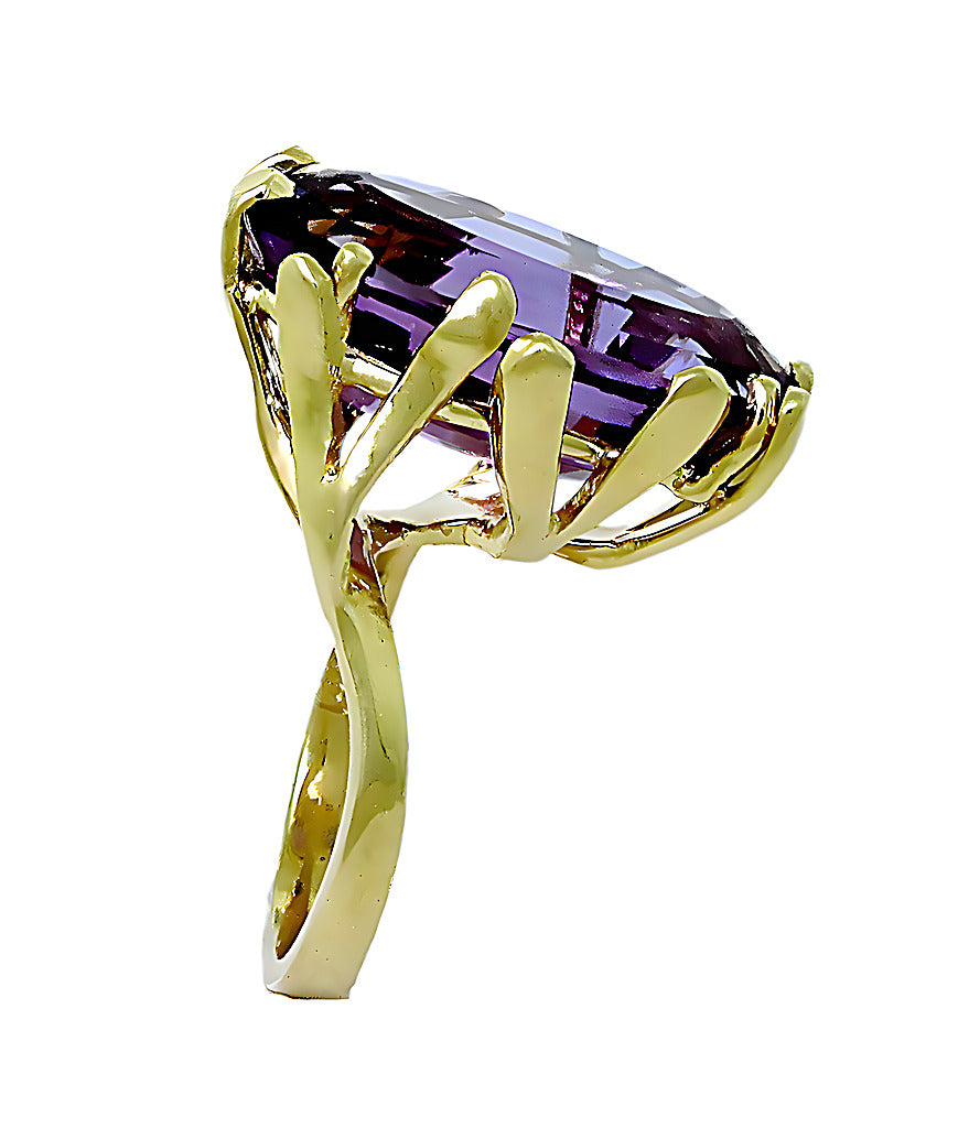 Elongated Oval Amethyst Ring - In House Treasure