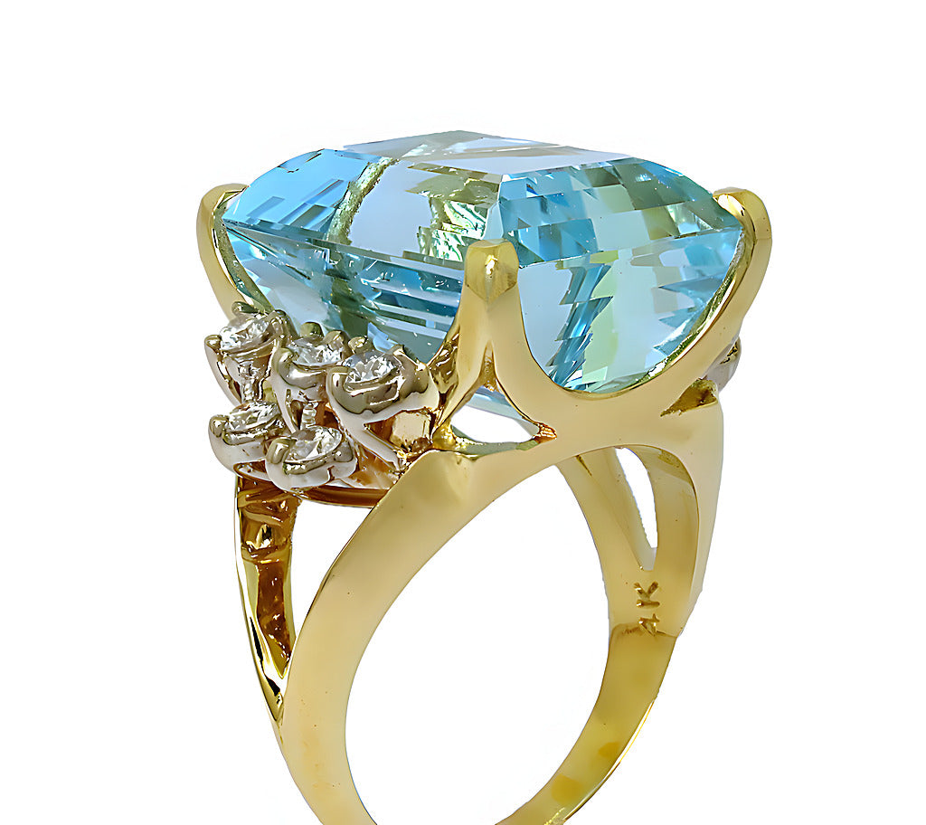 Emerald cut Aquamarine and diamond ring - In House Treasure