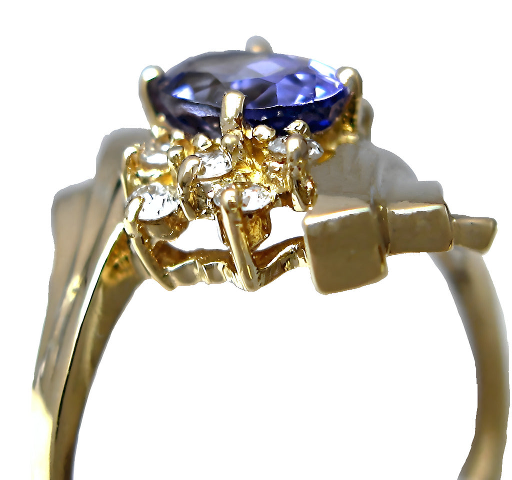 18k yellow gold Oval Tanzanite and diamond ring