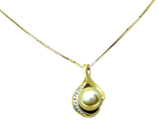 18k yellow gold, Golden South Sea pearl pendant with channel set diamonds - In House Treasure