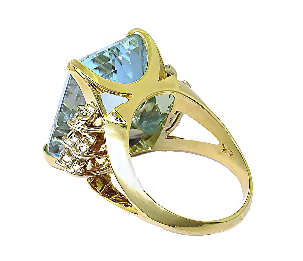 Emerald cut Aquamarine and diamond ring - In House Treasure