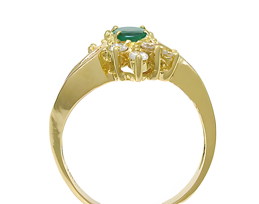 Ladies oval Colombian emerald ring - In House Treasure