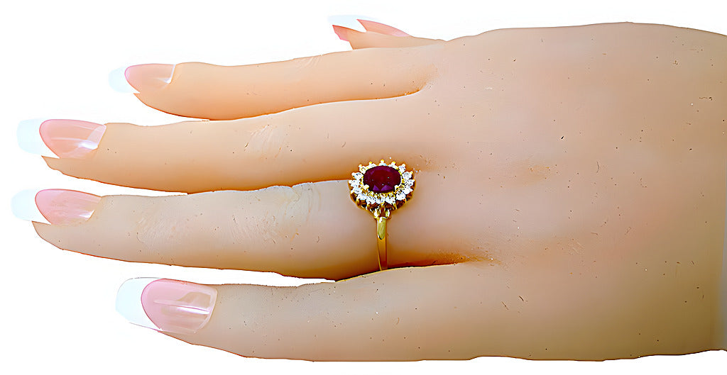 Oval Ruby and Diamond ring - In House Treasure