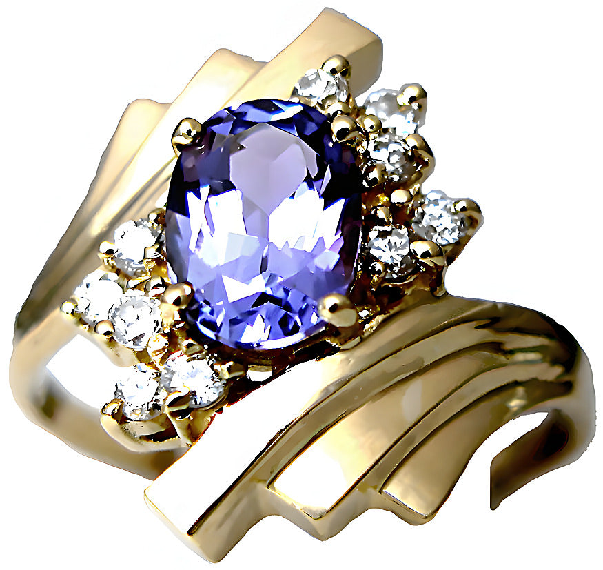 Oval Tanzanite and round diamond ring - In House Treasure