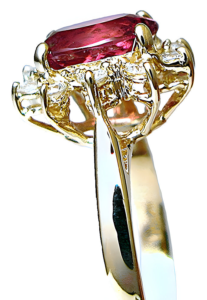 Oval pink Tourmaline and diamond ring - In House Treasure