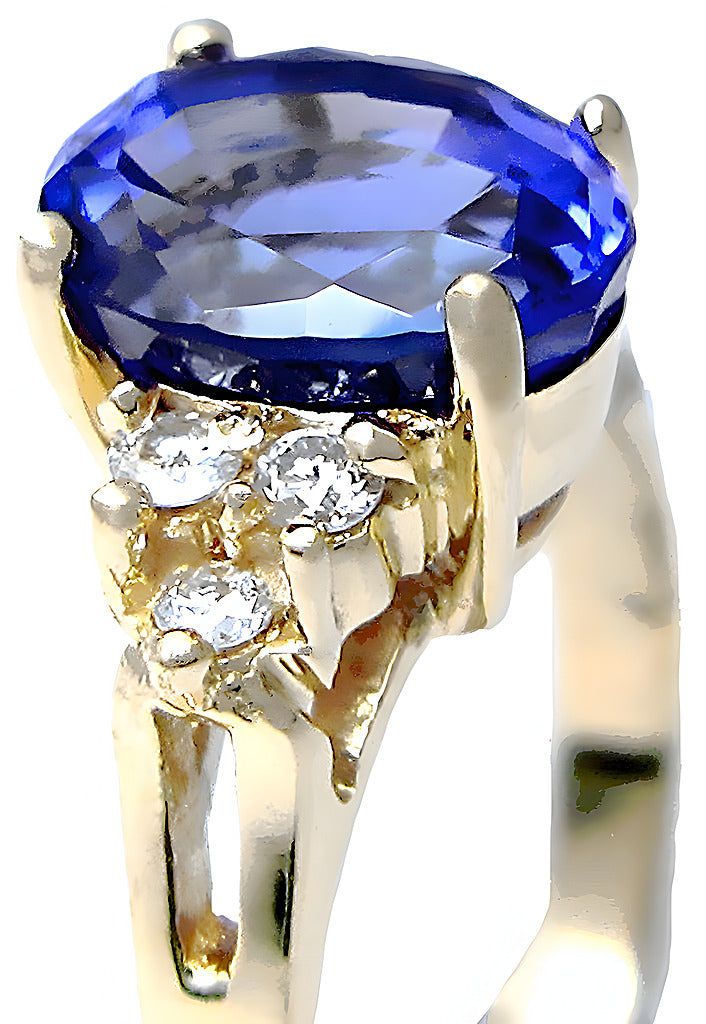 Tanzanite Ring With Round Diamonds - In House Treasure