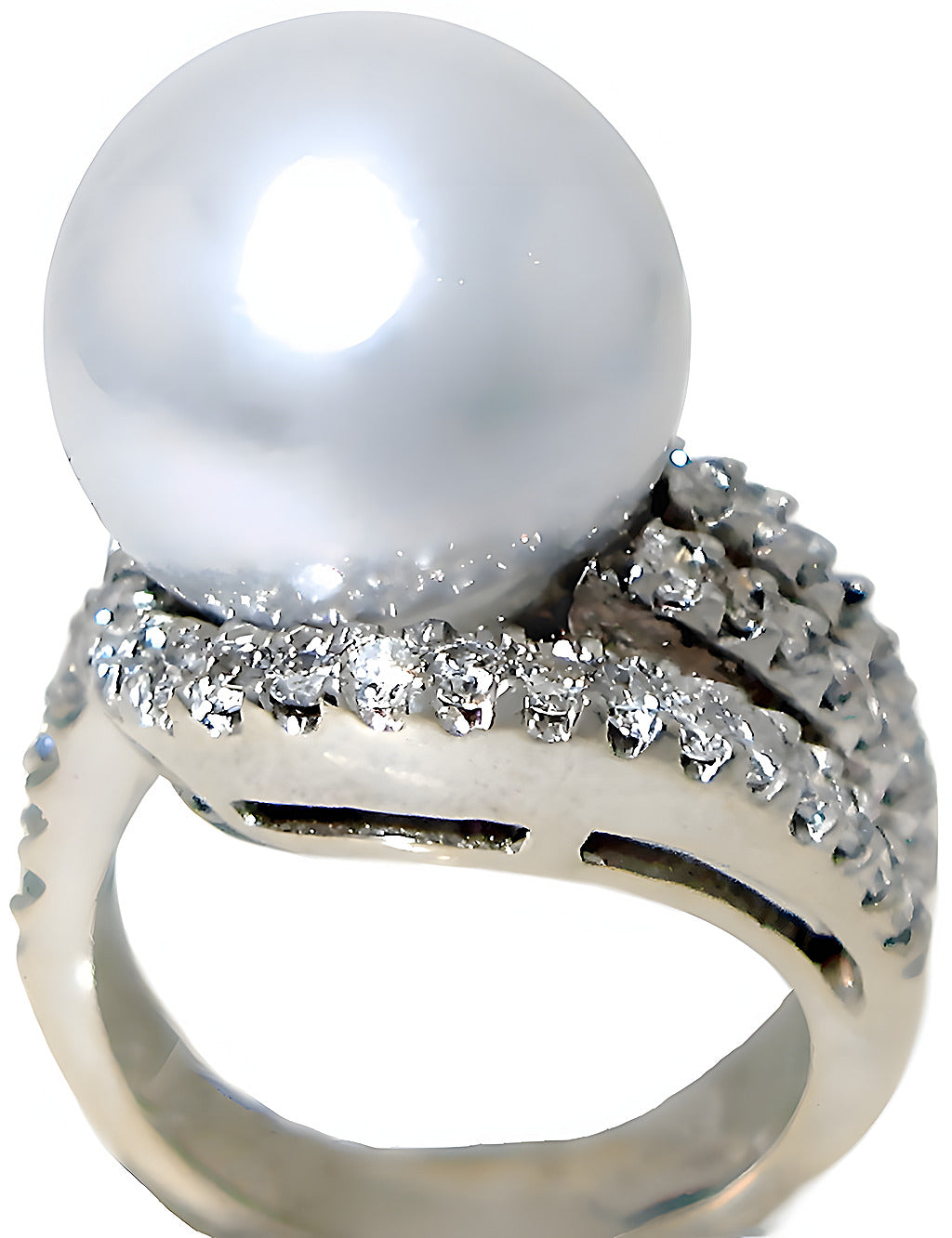 White South Sea pearl and diamond ring - In House Treasure