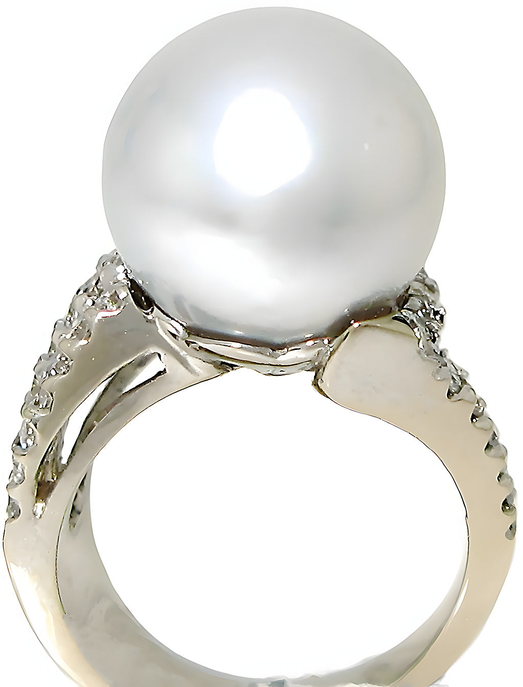 White South Sea pearl and diamond ring - In House Treasure