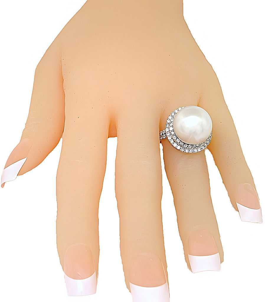 White South Sea pearl with halo and diamond ring - In House Treasure