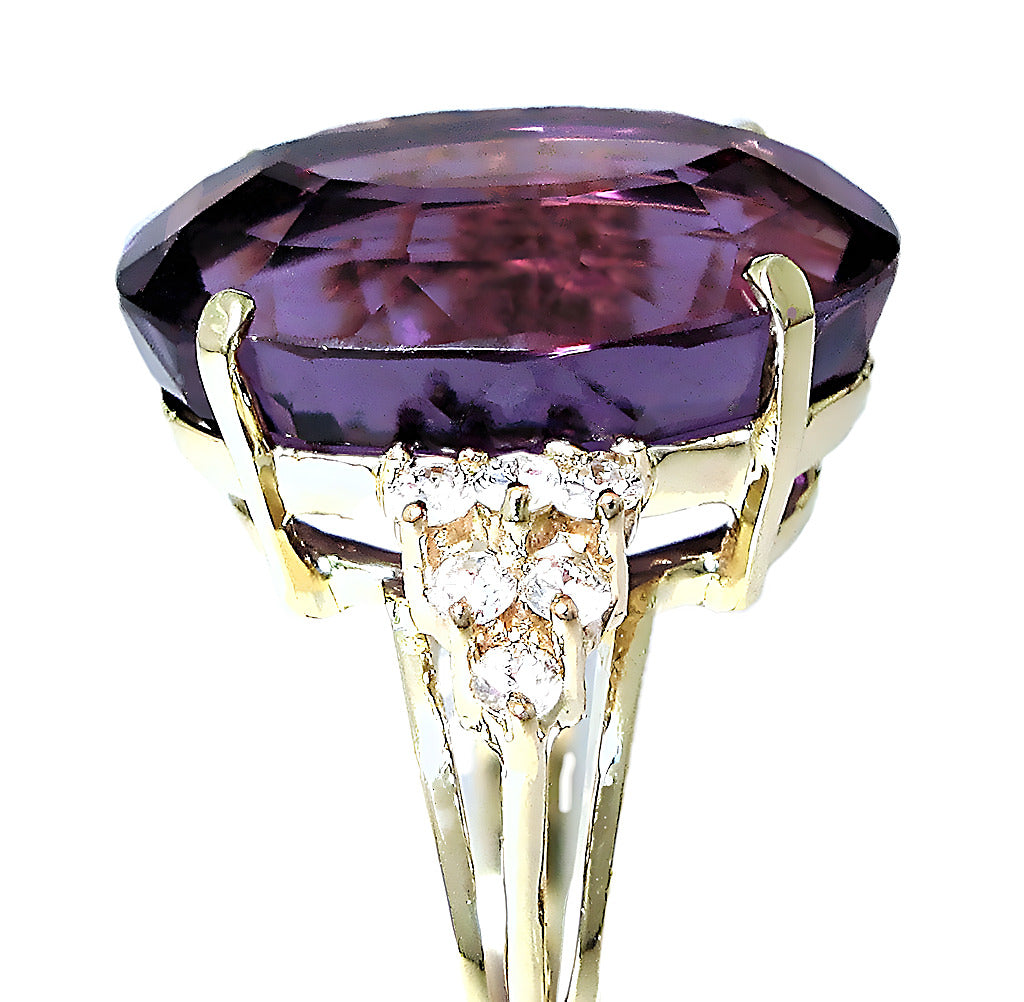 Wide oval Amethyst and diamond ring - In House Treasure