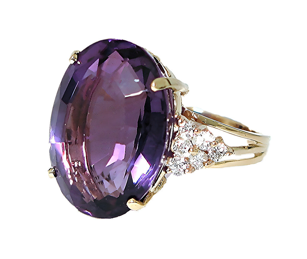 Wide oval Amethyst and diamond ring - In House Treasure