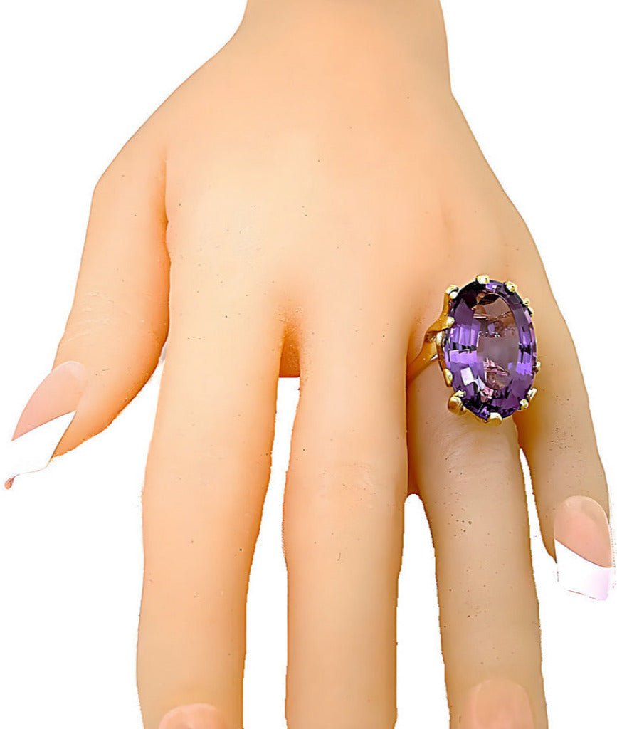14k yellow gold elongated Oval Amethyst Ring - In House Treasure