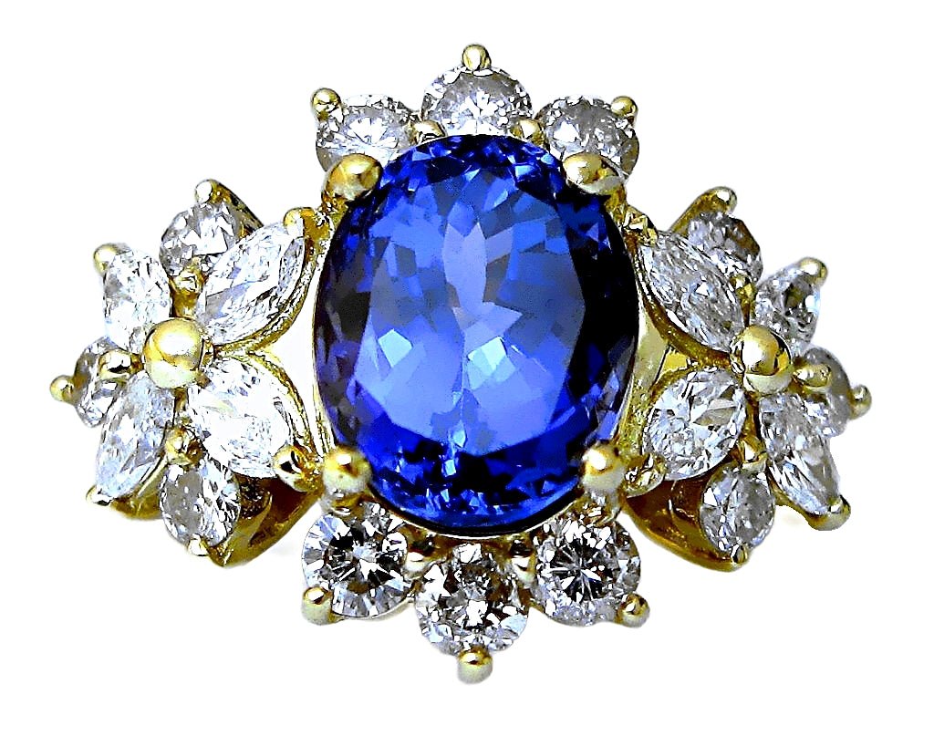 18k yellow gold oval Tanzanite with round and marquise diamonds ring - In House Treasure