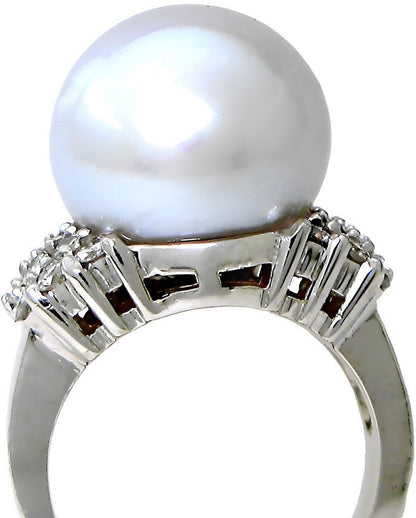 White South Sea pearl and diamonds ring - In House Treasure